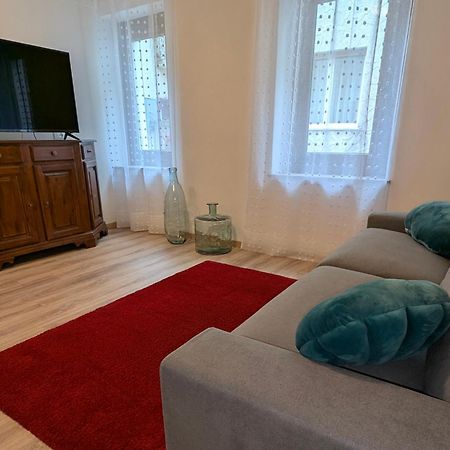 Spazioso E Completo Appartamento Con 3 Camere, Doppi Servizi, Fino A 8 Posti Letto Pedavena Kültér fotó