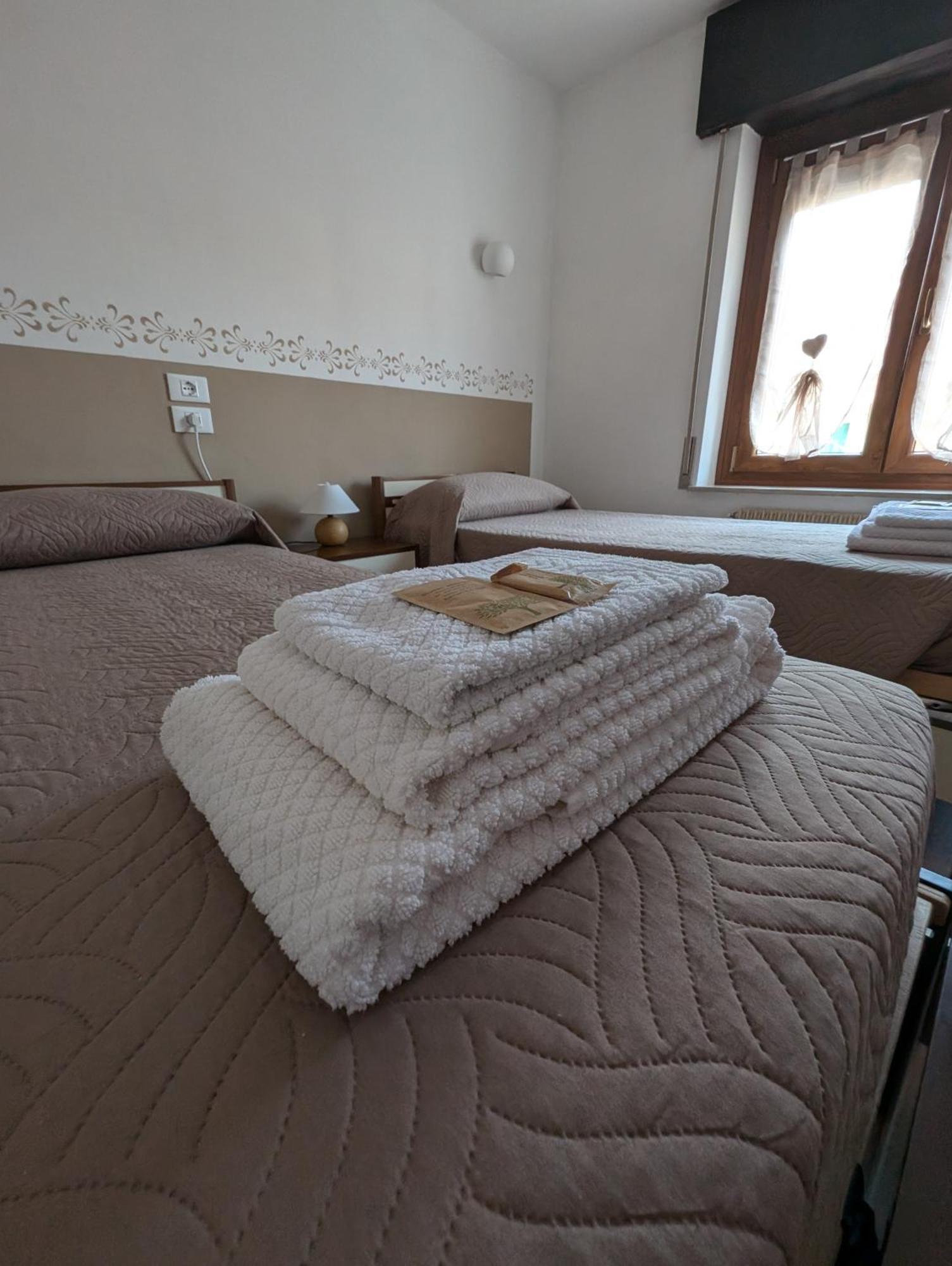 Spazioso E Completo Appartamento Con 3 Camere, Doppi Servizi, Fino A 8 Posti Letto Pedavena Kültér fotó